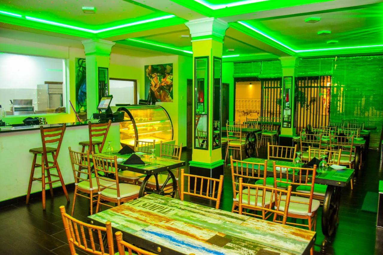 Asian Grand Hotel Negombo Exterior photo