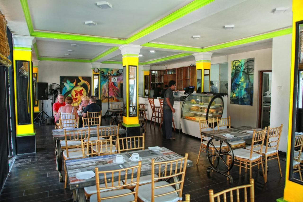 Asian Grand Hotel Negombo Exterior photo