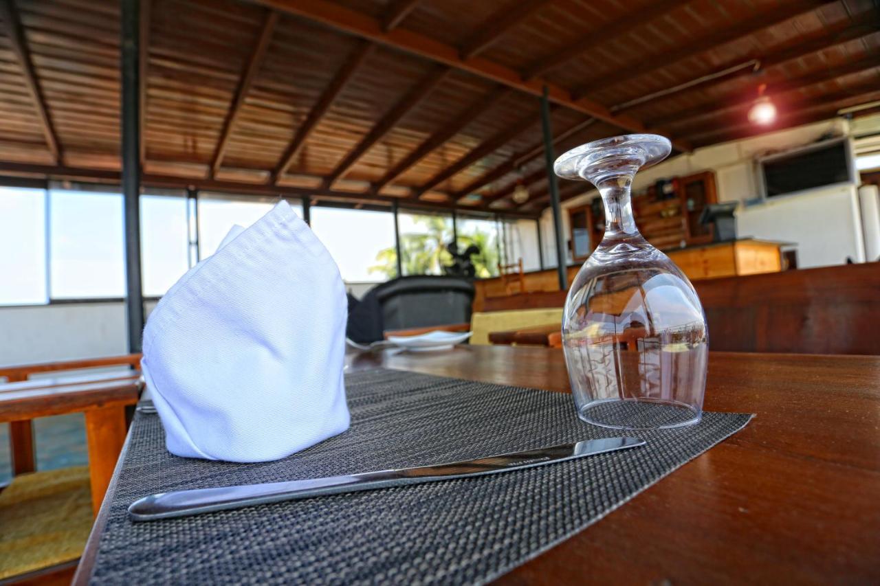 Asian Grand Hotel Negombo Exterior photo