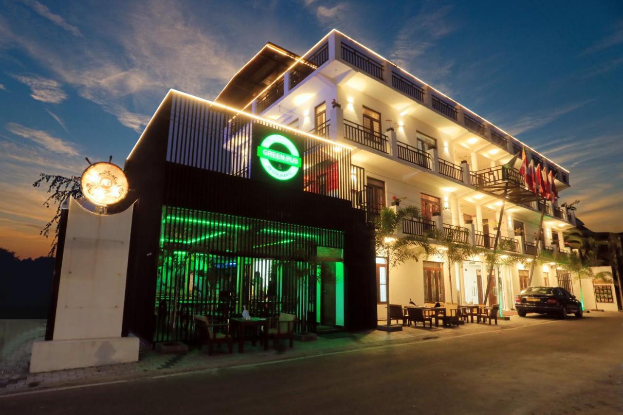 Asian Grand Hotel Negombo Exterior photo