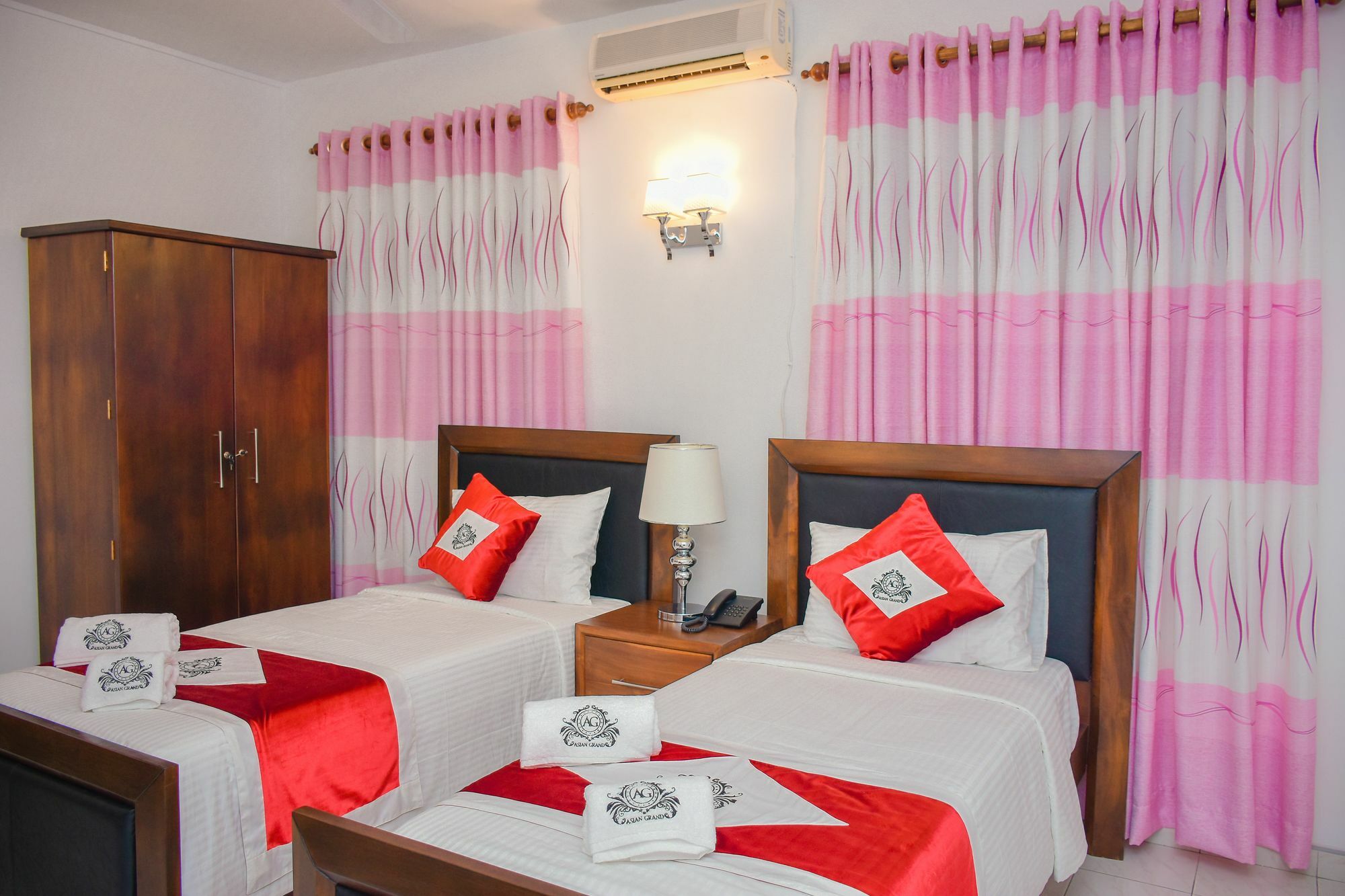 Asian Grand Hotel Negombo Exterior photo